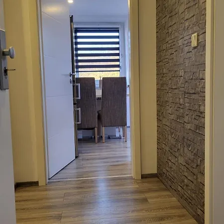 In Nrw Apartment *